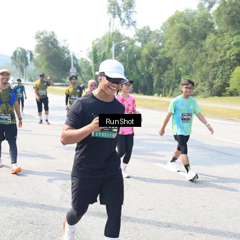 Runner Photo 6942660