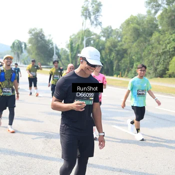 Runner Photo 6942663