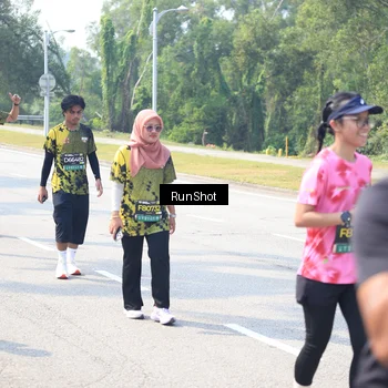 Runner Photo 6942668