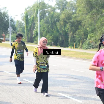 Runner Photo 6942671