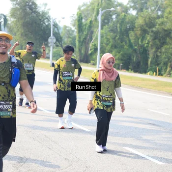 Runner Photo 6942673