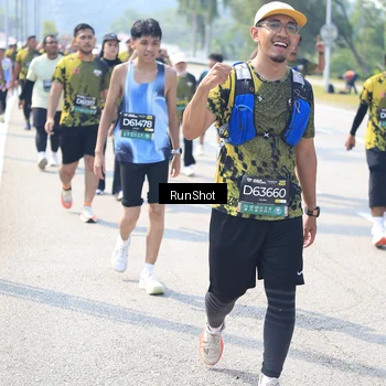 Runner Photo 6942676