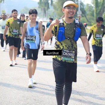 Runner Photo 6942678