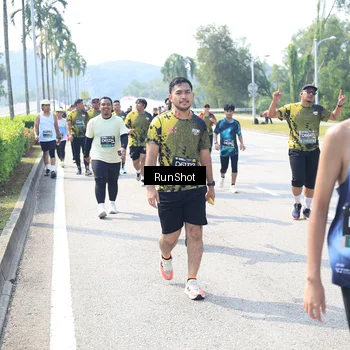 Runner Photo 6942702