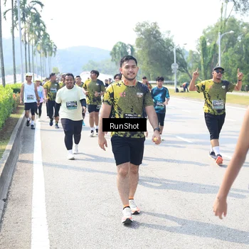 Runner Photo 6942705