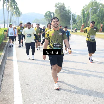 Runner Photo 6942707