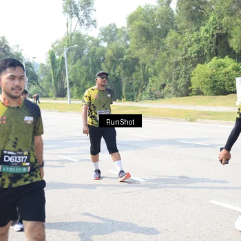 Runner Photo 6942718