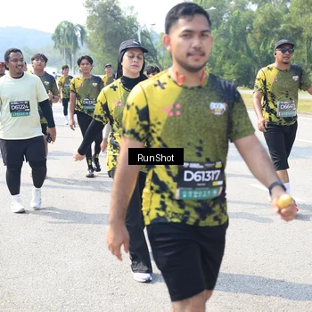 Runner Photo 6942721