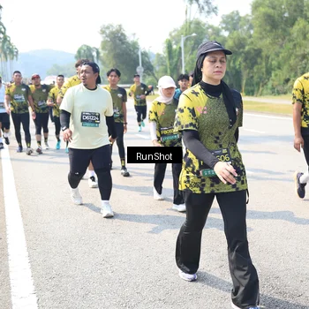 Runner Photo 6942731