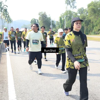 Runner Photo 6942732