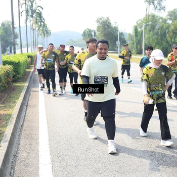 Runner Photo 6942738