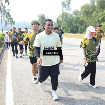 Runner Photo 6942746