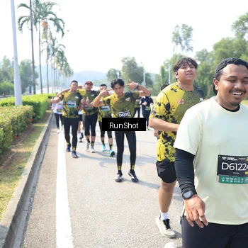 Runner Photo 6942752