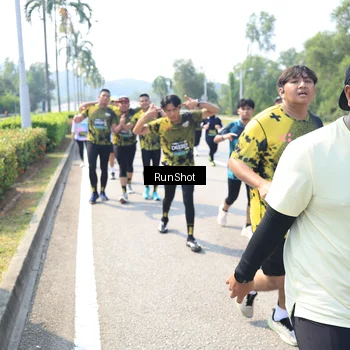 Runner Photo 6942755