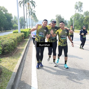 Runner Photo 6942772