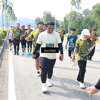 Runner Photo 6942774