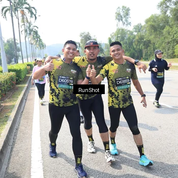 Runner Photo 6942780