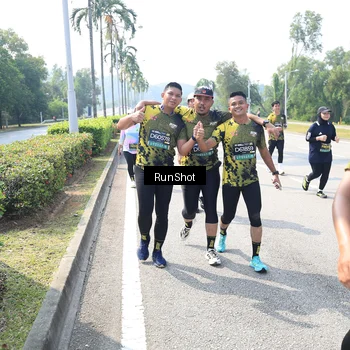 Runner Photo 6942790