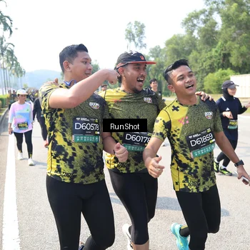 Runner Photo 6942792