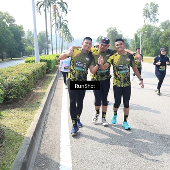 Runner Photo 6942796
