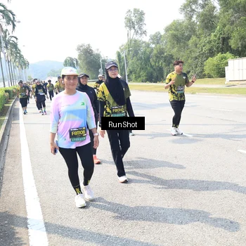 Runner Photo 6942816