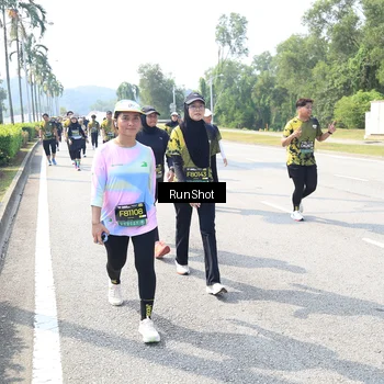 Runner Photo 6942817