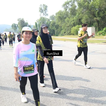 Runner Photo 6942824
