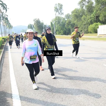 Runner Photo 6942836
