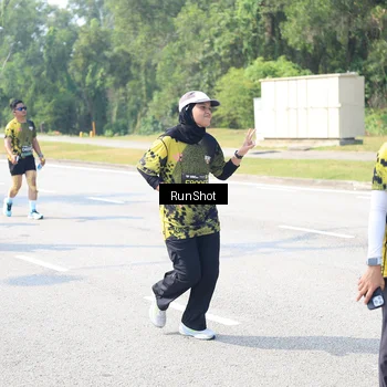 Runner Photo 6942850