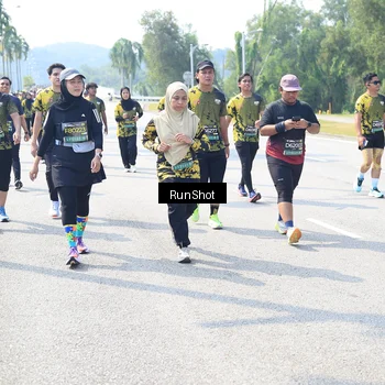 Runner Photo 6942872