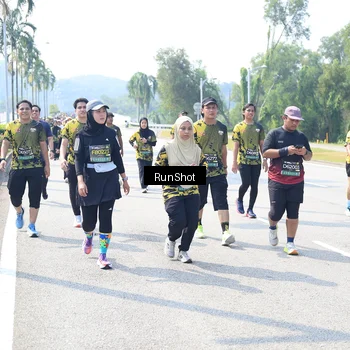 Runner Photo 6942873
