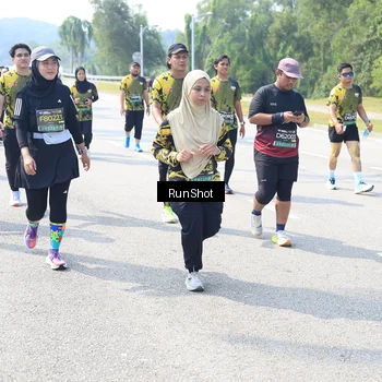 Runner Photo 6942876