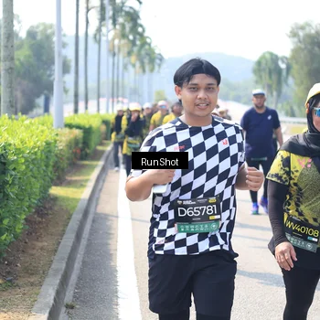 Runner Photo 6942969
