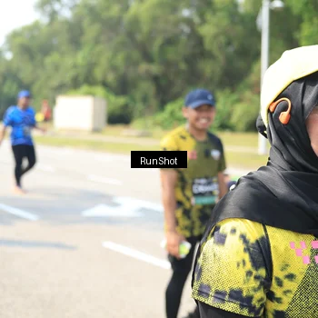 Runner Photo 6942999