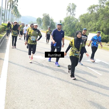 Runner Photo 6943016