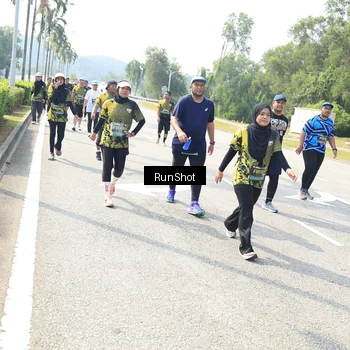 Runner Photo 6943018