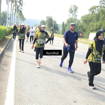 Runner Photo 6943026