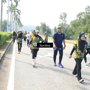 Runner Photo 6943027