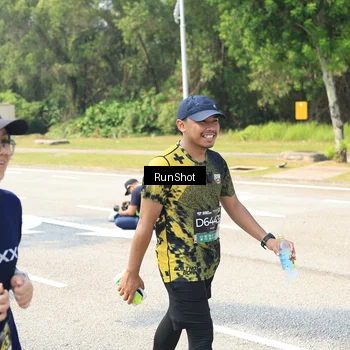 Runner Photo 6943034