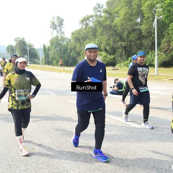 Runner Photo 6943041