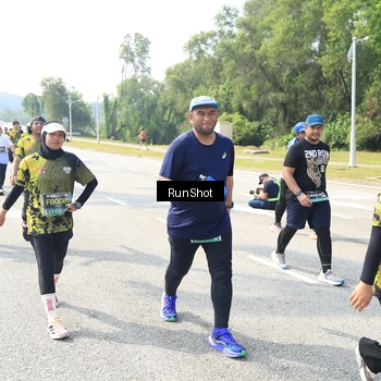 Runner Photo 6943042