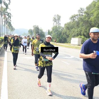 Runner Photo 6943060
