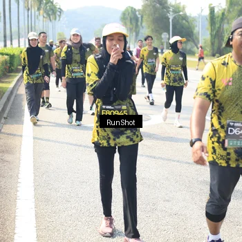 Runner Photo 6943065
