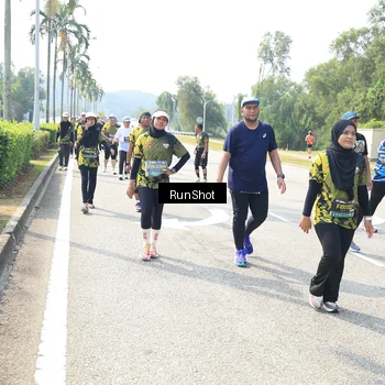 Runner Photo 6943082