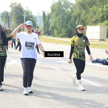 Runner Photo 6943084