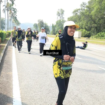 Runner Photo 6943090