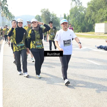 Runner Photo 6943095