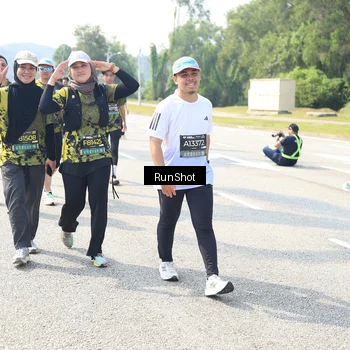 Runner Photo 6943100