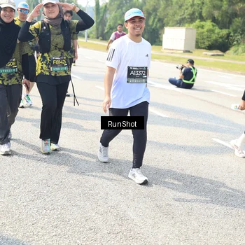Runner Photo 6943103