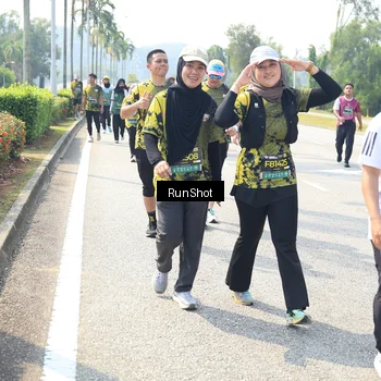 Runner Photo 6943111